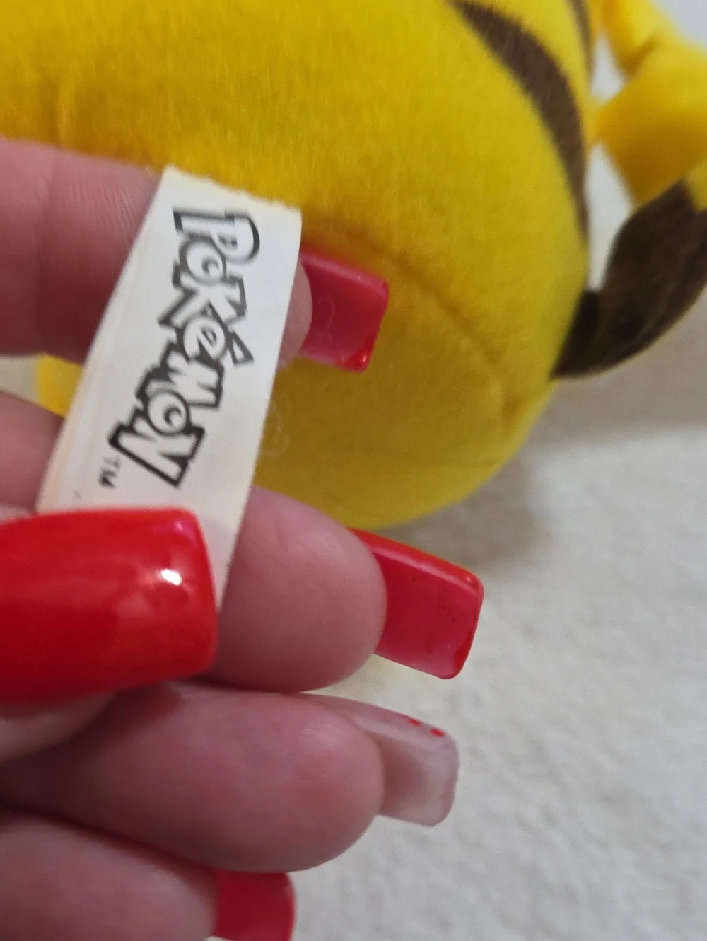 POKEMON PIKACHU 7 IN STUFFED PLUSH TOY